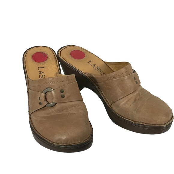 Lassen Tan Leather Slip On Wedge Platform Clog Mule Shoe Sz 11 M - Picture 1 of 12